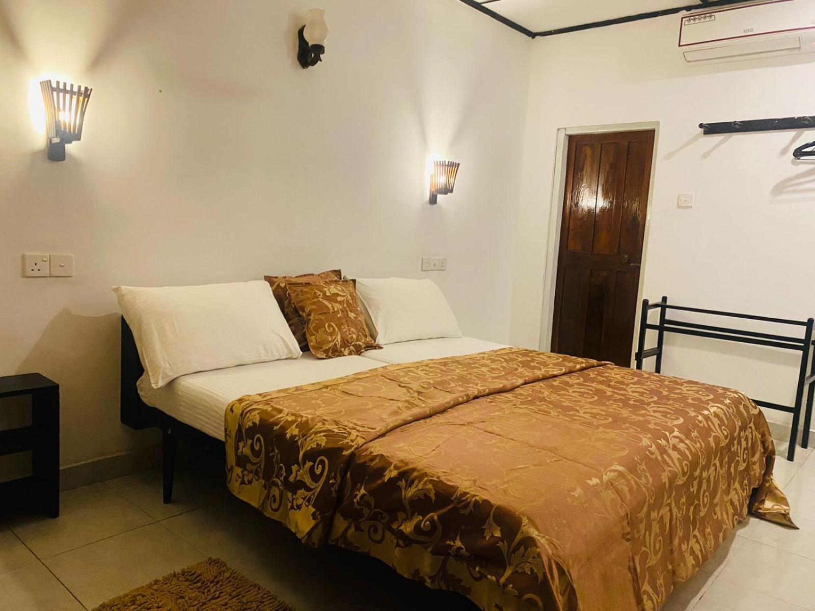 Sea Shine Guest House Hikkaduwa Ngoại thất bức ảnh