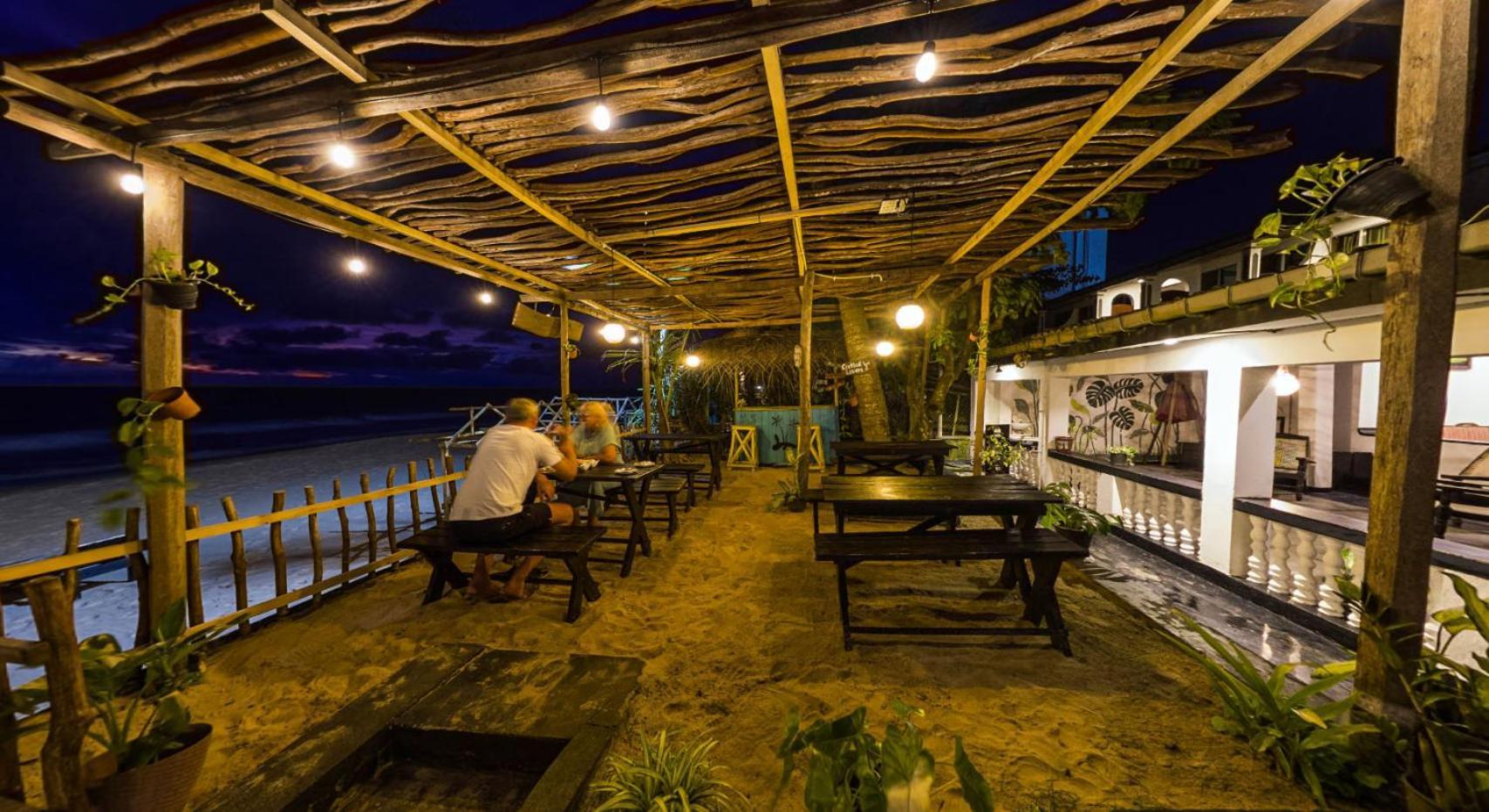 Sea Shine Guest House Hikkaduwa Ngoại thất bức ảnh