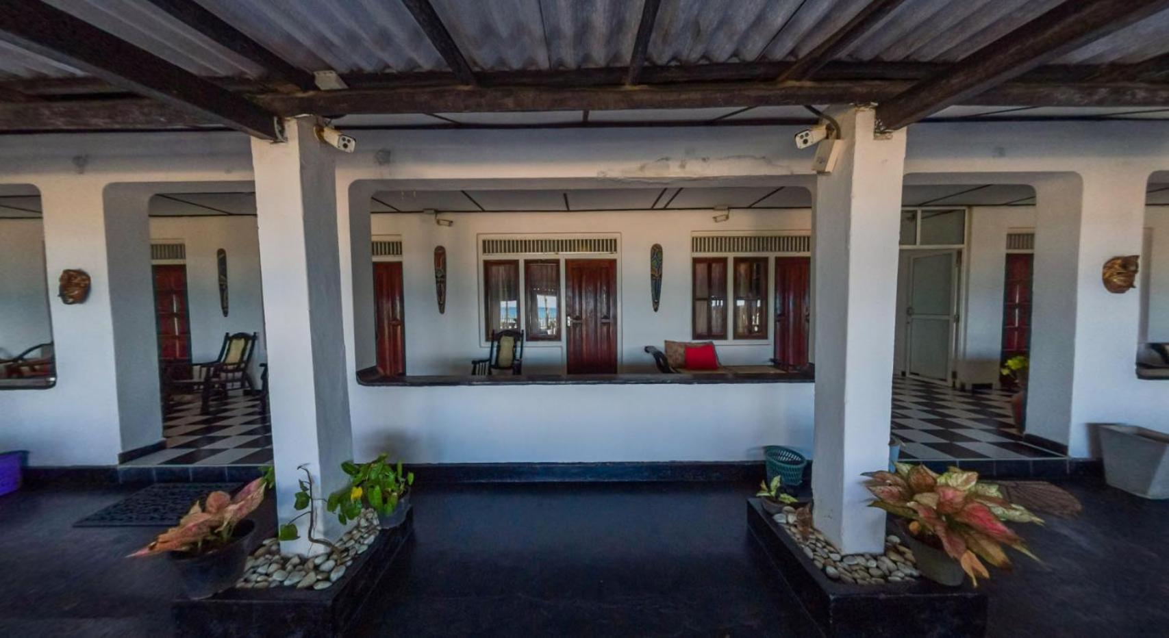 Sea Shine Guest House Hikkaduwa Ngoại thất bức ảnh